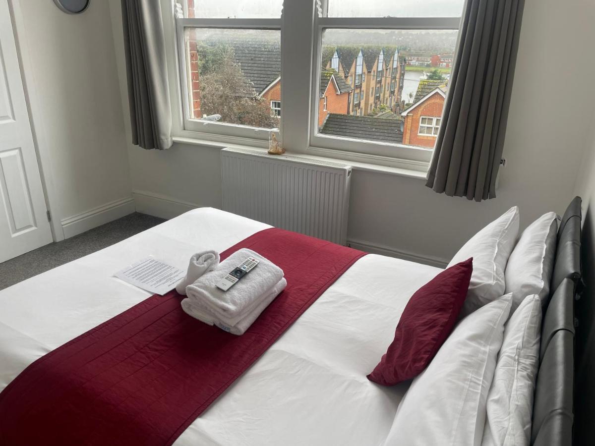 River Side Rooms Southampton Exterior photo